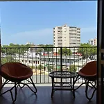 Ampio Appartamento In Centro Con Vista - Parcheggio Gratuito E Wi-Fi