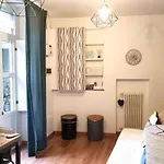 Lake Alley Apartment