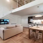 Villa Valencia - The House Of Travelers