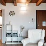 Como Sweet Life Apartment By Quokka 360 - Attic Flat