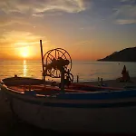Casa Kalavria A 50Mt Dal Mare