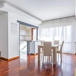 Leonardo Apartment