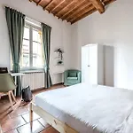 Hostly-Maison L'Arancio-Large House Near The Tower