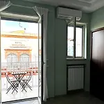 Raroom Aparthotel