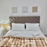 La Maison Chic Airport