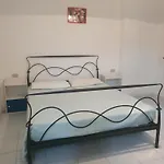 Villa Mareluna - Your Family Seaview Apartment