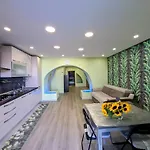 Rodahouse Vista Mare