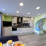Rodahouse Vista Mare