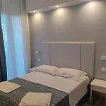 Hotel Caravel Park