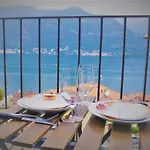 Miro - Escape With Romantic Lake View Balcony