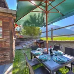 Chalet Sciachilo Ski In-Ski Out Mt 10 - Happy Rentals