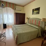 Hotel Ely