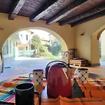 The Courtyard Of The 6 Arches