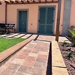 Baratti Garden House