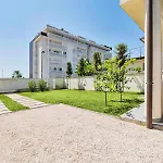 Villa Whit Terreace Sea View
