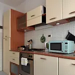2 Camere Con Balcone, Ascensore E Parcheggio