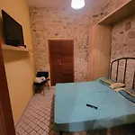 Affittasi Casa A 10 Mt Dal Mare