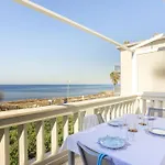 Appartamento Fronte Mare Con Terrazza Panoramica