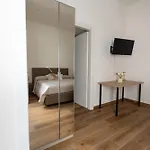 Maraf Rooms
