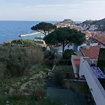 Villetta Con Vista Mare E Parcheggio