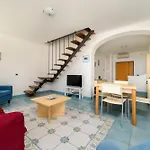 Luimar Holiday House