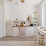 Home Alba Rooms