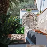 Stanza In Marina Piccola