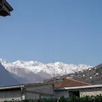 Como Lake Nest