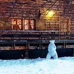 Chalet Tradizionale Con Bel Giardino