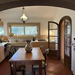 Cottage With A Great Fenced Garden In The Tuscan Countryside