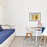 Villa Fantagali Apt 504