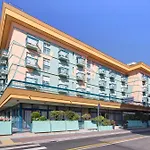 Big Family Hotel
