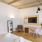 Uefio - Luxury Suites