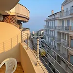Modernshore - Yolo