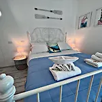 Io.Te E Il Mare