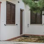 1 Bedroom Amazing Apartment In Locri