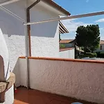 Numana, Bilocale Con Ampio Balcone