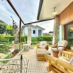 Villa Turchese Near The Sea