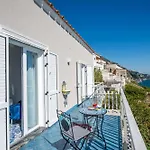 Villa Teresea- Just Steps From The Beach