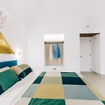 Yourhome - La Casa Nuova Luxury Room & Apartment