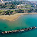 Casa Berardi Apartment - Steps From The Beach And Train Station, Perfect For Sunsets