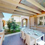 Villa Dolcevita By Bookinggardalake