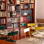 4 Camere