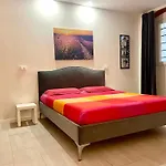 New Apartment 2 Minute From The Port