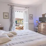 154 - Bellissima Villetta Bilocale Su Due Piani Con Portico E Giardino