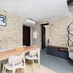 Voman Luxury Apartments