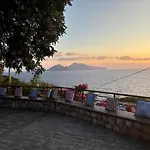 Il Carrubo Sul Mare