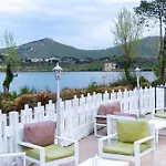 Avernum Relais Hotel E Ristorante