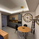 Dorian Gary Luxury Suite