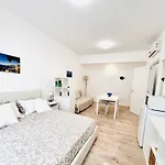 Piazza Lauro Suites